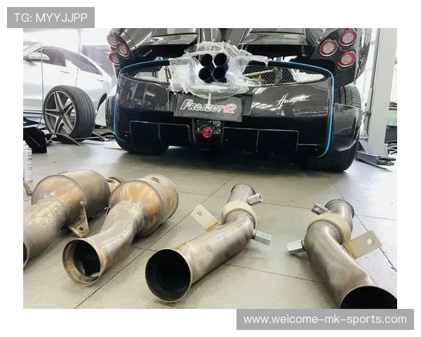 开一辆高配SUV迎战一辆喷火超跑！，开一辆高配suv迎战一辆喷火超跑多少钱